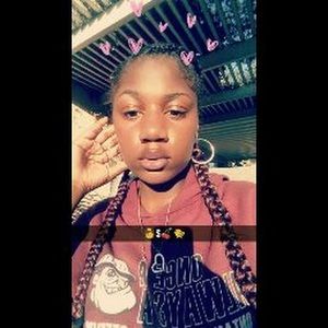 Meet your Posher, Myra